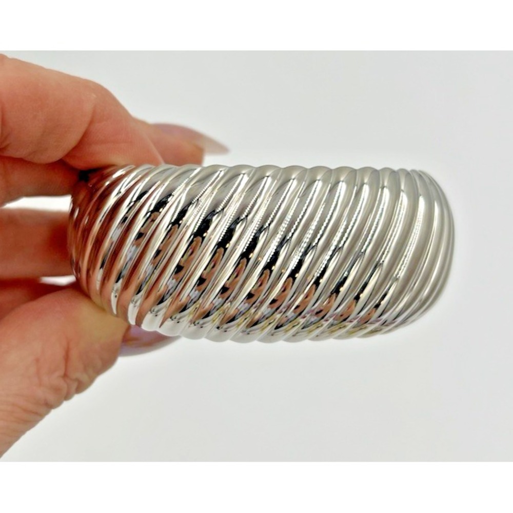 Calvin Kline Jeans Stainless Silver Toned Ribbed Bangle/Cuff Bracelet NWT